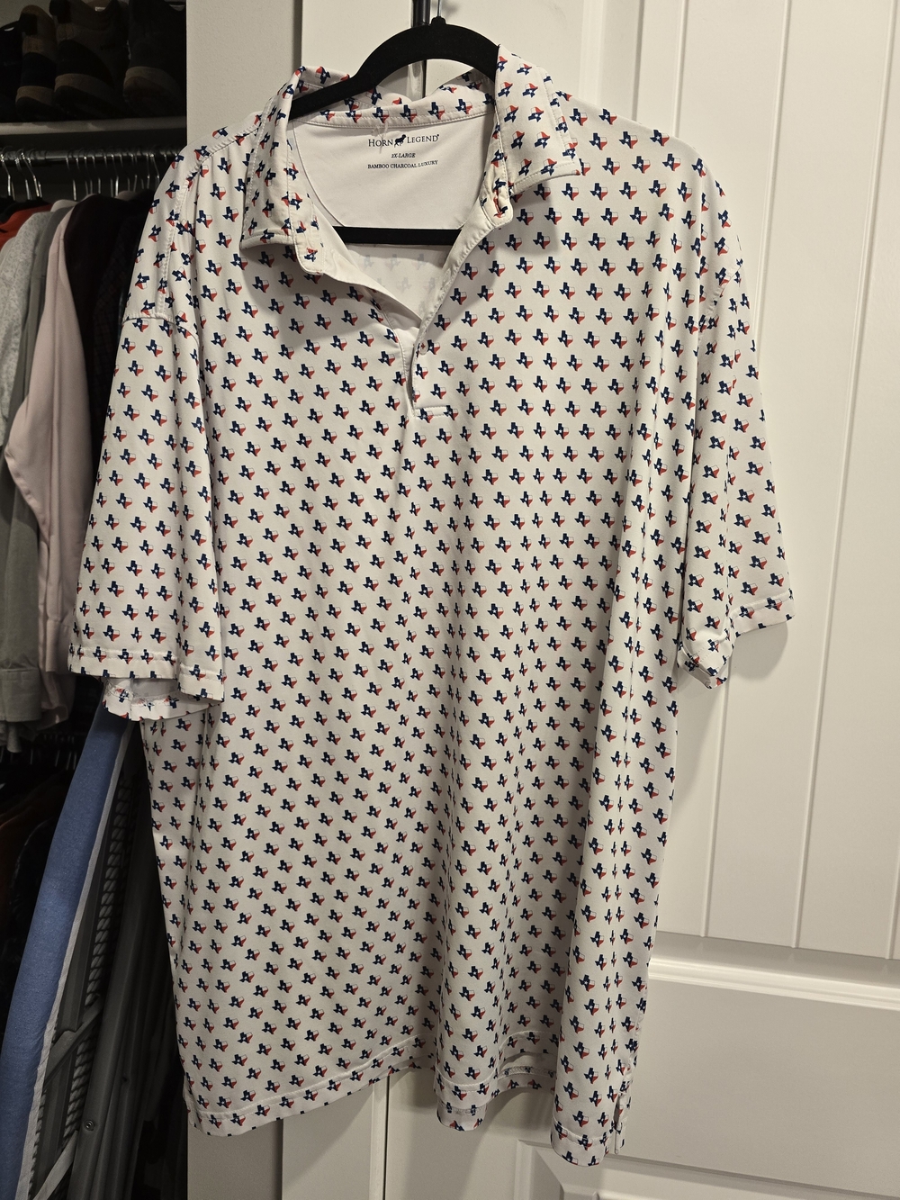Horn Legend Men's White Short-Sleeve Polo with Navy & Red Texas Pattern 2XL